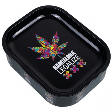 Boîte en métal avec plateau pour fumeur ‘Legalize’ fermée