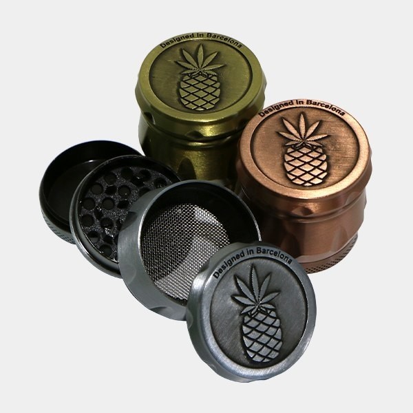 Grinder Vintage en acier et en 4 parties - Grow Barato