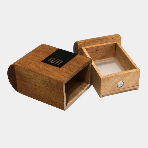 Fum Box Mini en bois okoumé avec plateau en méthacrylate