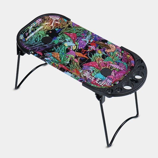 Plateau à rouler avec cônes, brosse et supports Magic Mushrooms, détail du plateau