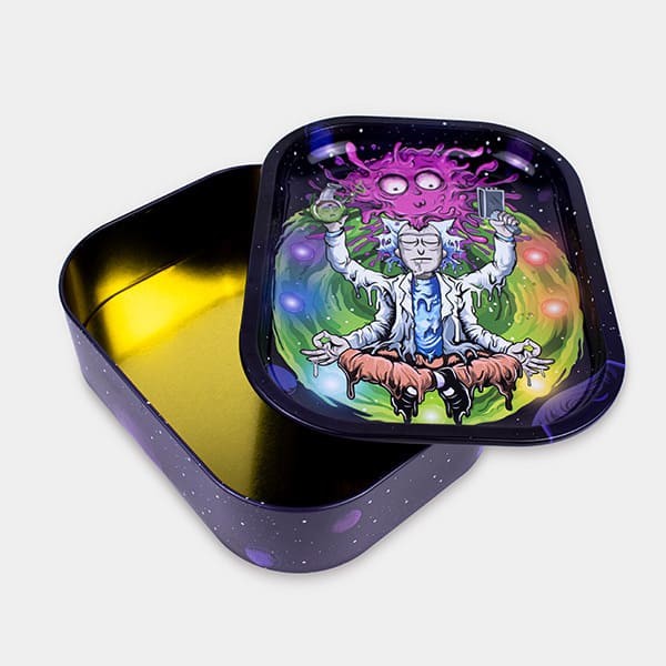 Boîte métallique avec plateau à rouler 'Méditation Rick' ouverte