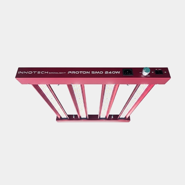 Voir Proton SMD 240 W d'INNOTECH Growlight
