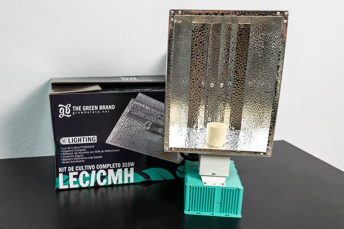 differences entre led et lec