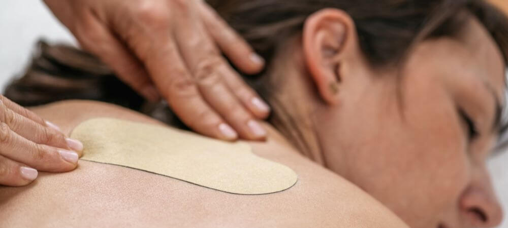 Patch CBD sur le dos patchs CBD