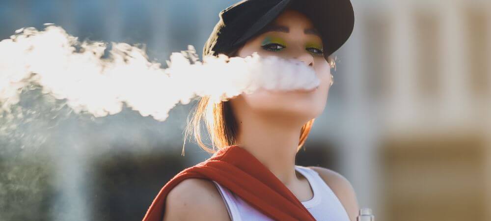 Faut-il avaler la fumée de la cigarette électronique ? Faut-il avaler la fumée de la cigarette électronique