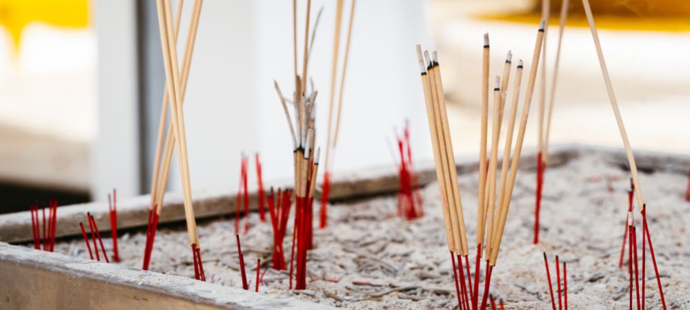 Cendre d’encens pour les plantes