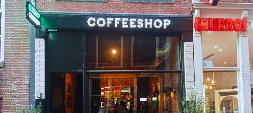 intérieur d’un des meilleurs coffee shop Amsterdam